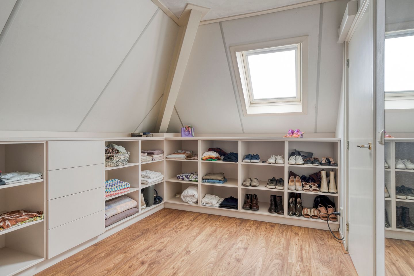 Photo 25 of Biesheuvellaan 4