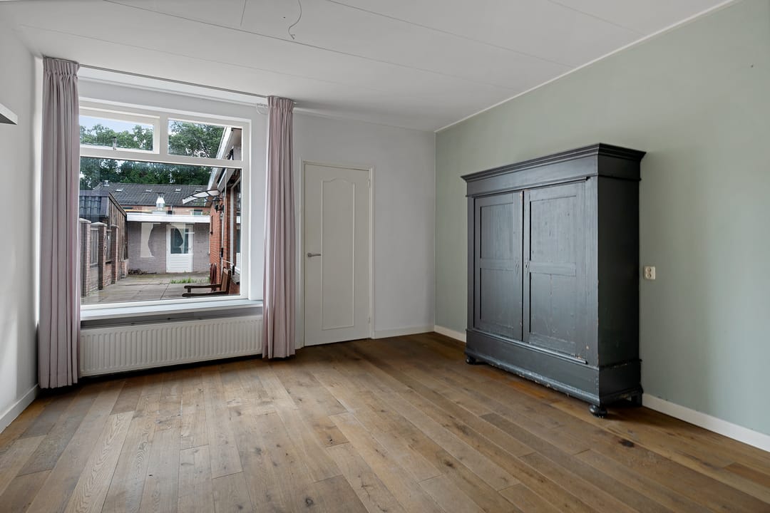 Photo 11 of Resedastraat 14