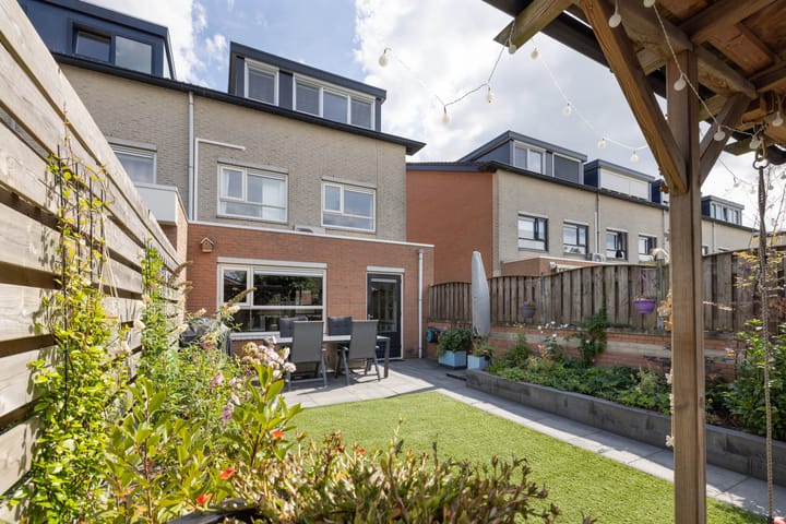 Foto 22 van Grenoblestraat 11