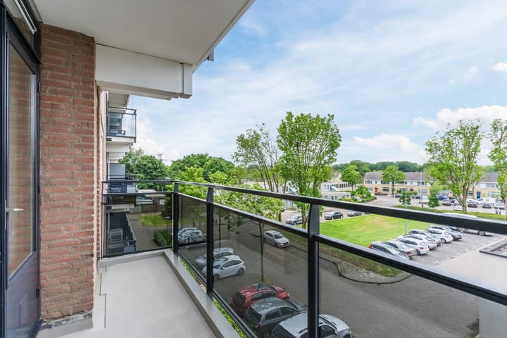 Photo 28 of Nederlandplein 7