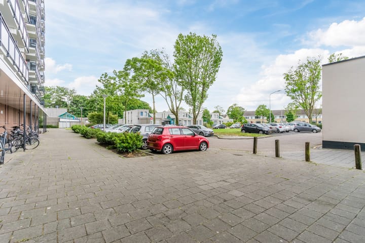 Photo 32 of Nederlandplein 7