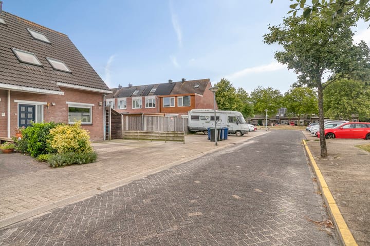 Foto 29 van Slufterplantsoen 79