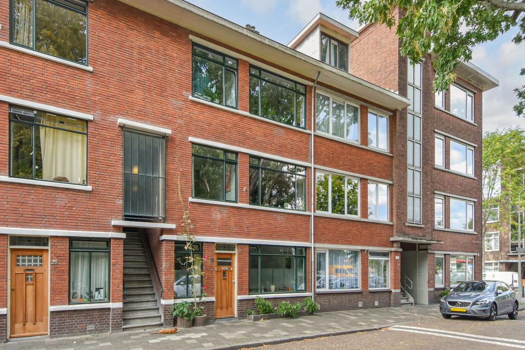 Photo 1 of Sinjeur Semeynsweg 17