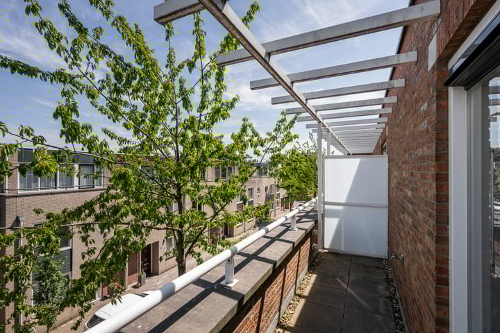 Foto 35 van de Ruijterstraat 32