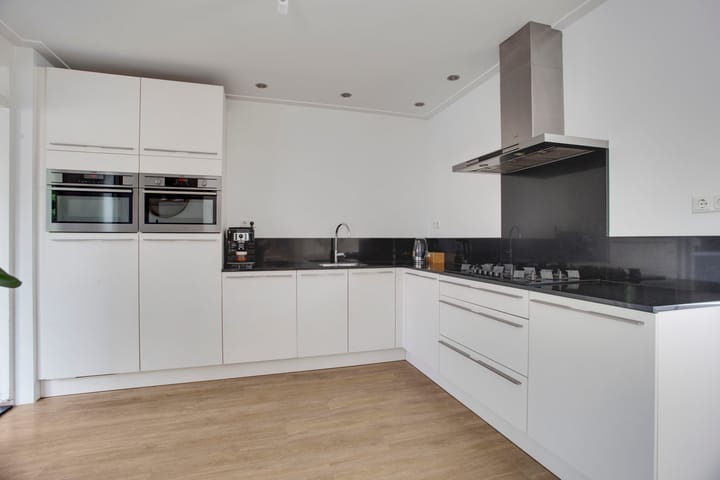 Photo 14 of Clakenweg 101