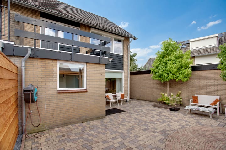 Photo 38 of Clakenweg 101