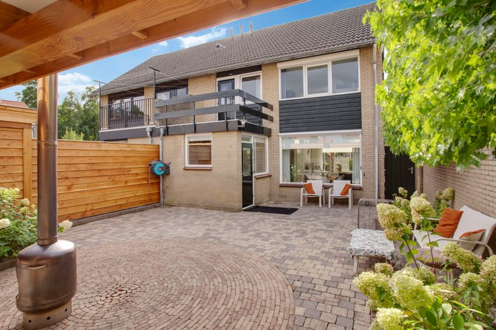 Photo 41 of Clakenweg 101