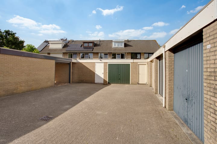 Photo 44 of Clakenweg 101