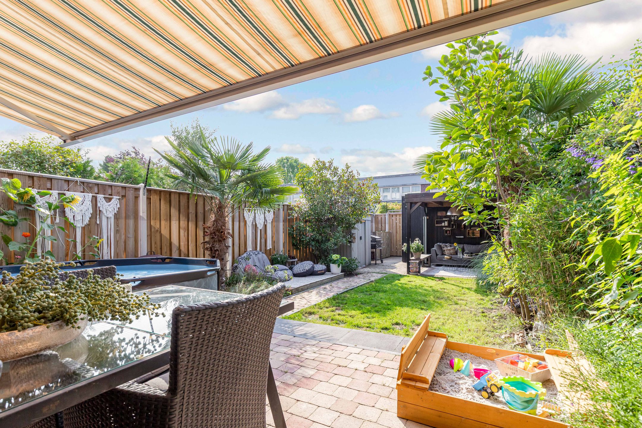 Foto 45 van Aalbessenstraat 17