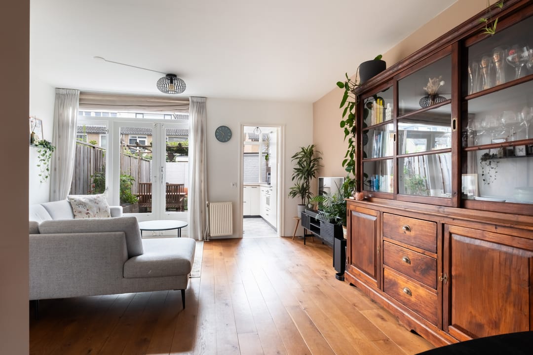 Photo 8 of Amalia van Solmslaan 8