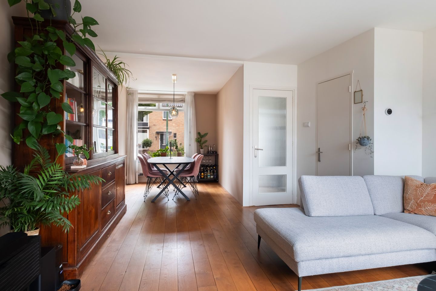 Photo 10 of Amalia van Solmslaan 8