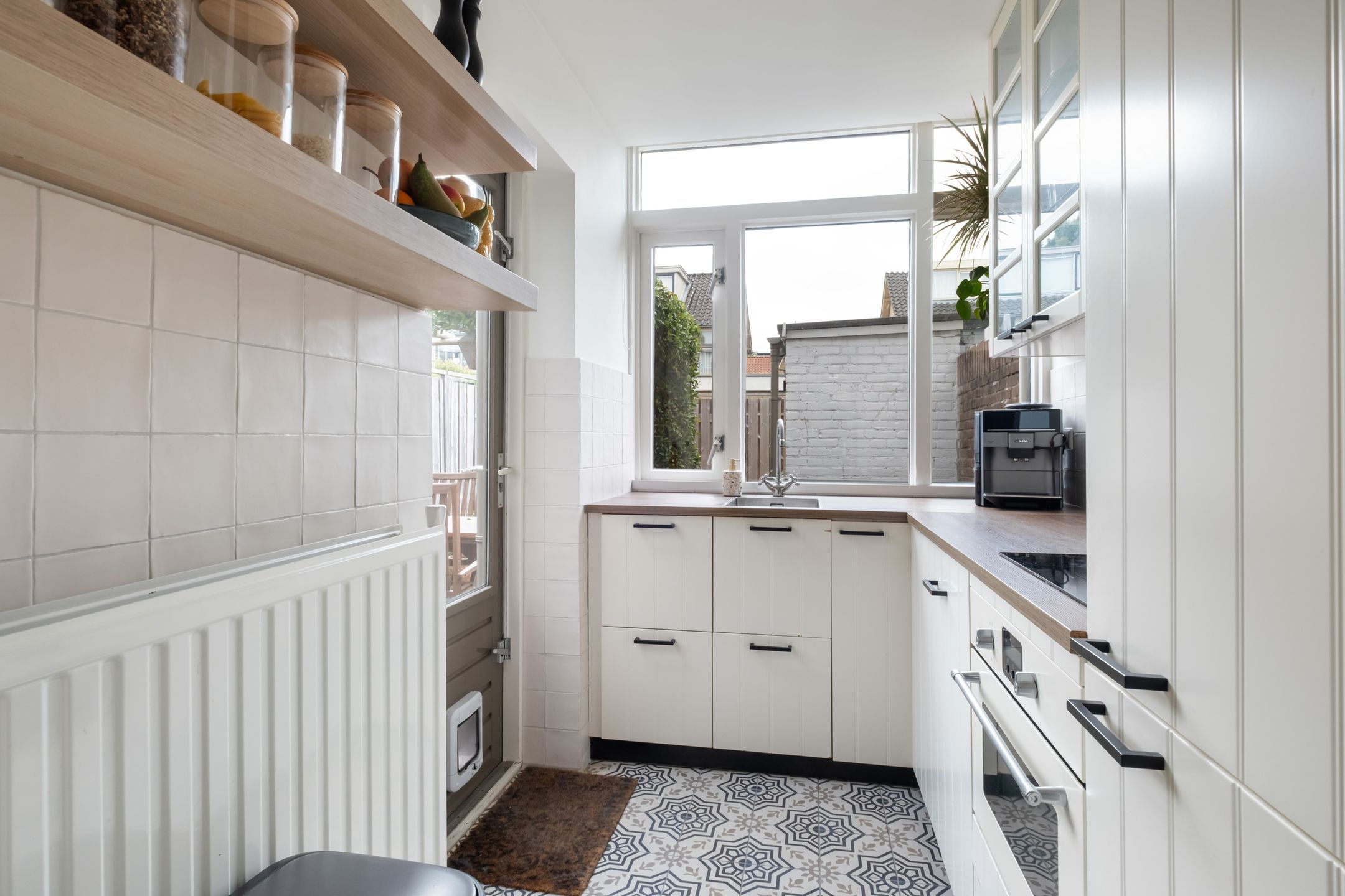 Photo 12 of Amalia van Solmslaan 8