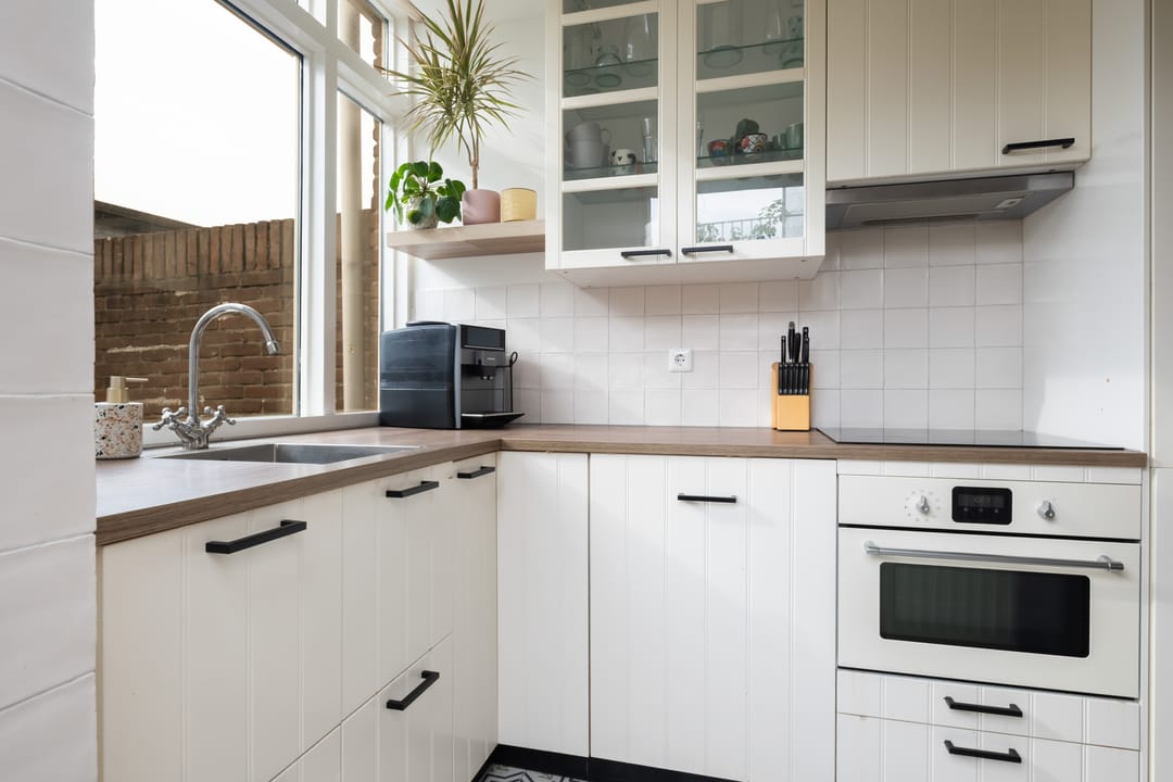 Photo 13 of Amalia van Solmslaan 8