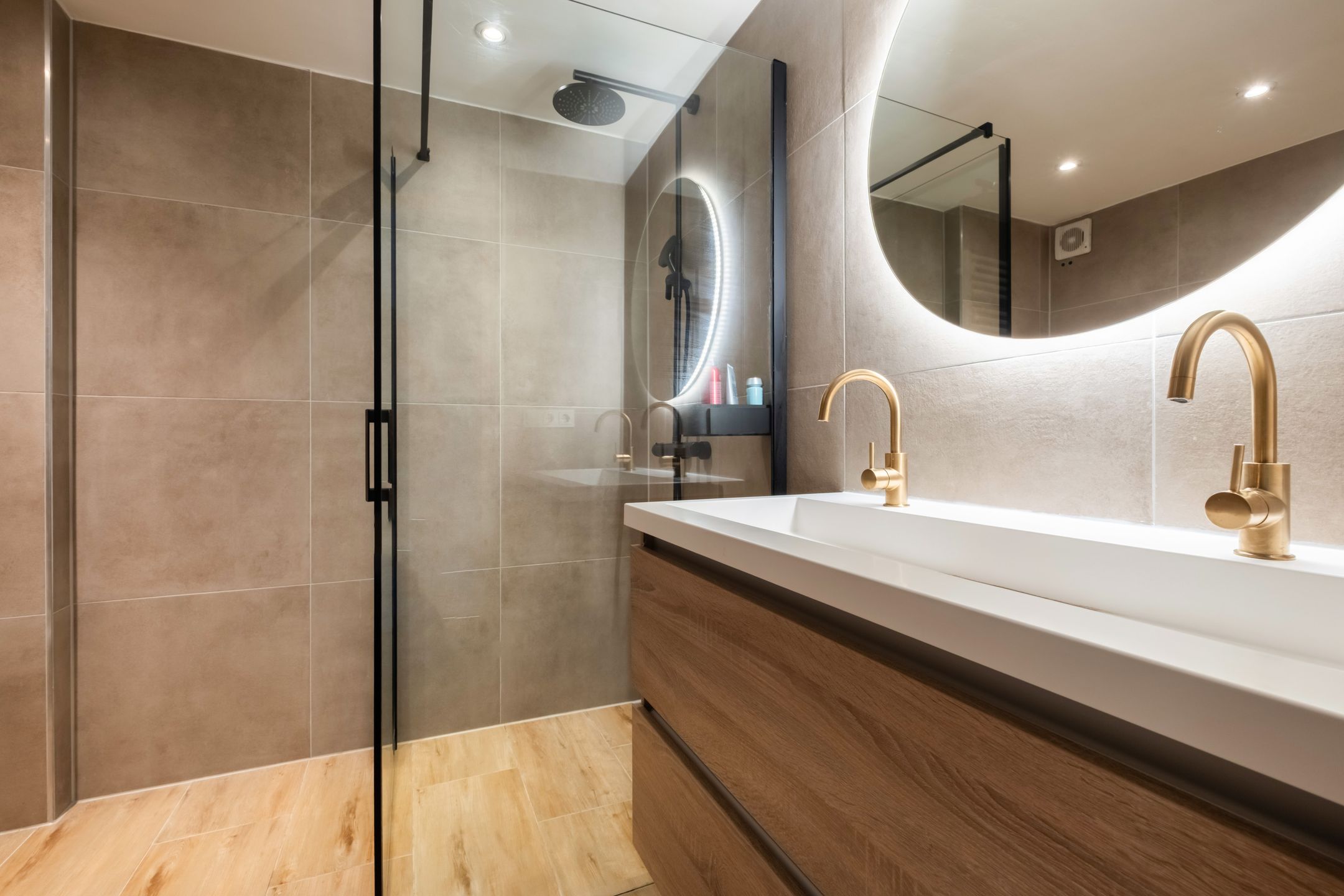 Photo 24 of Amalia van Solmslaan 8