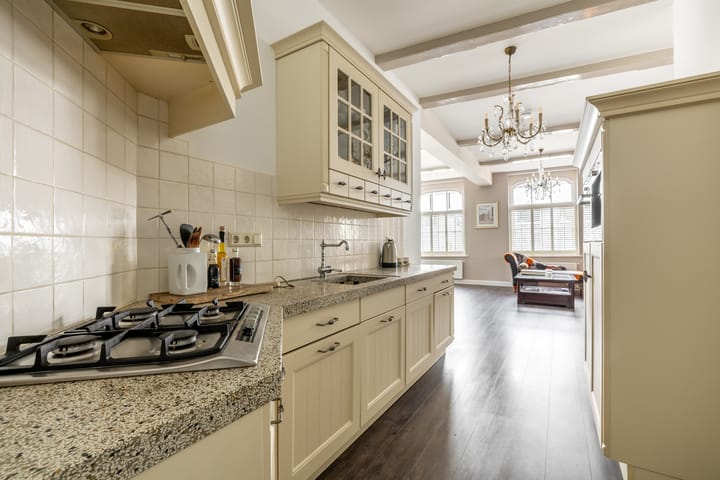 Photo 20 of Raadhuisstraat 55