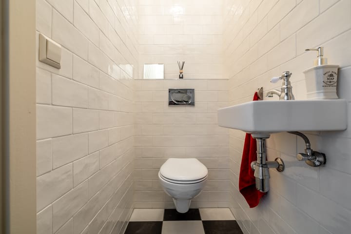 Photo 22 of Raadhuisstraat 55