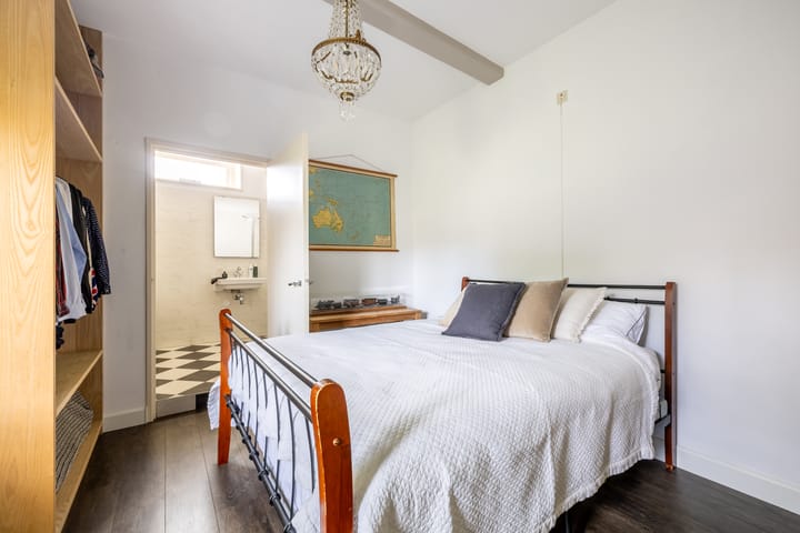 Photo 26 of Raadhuisstraat 55