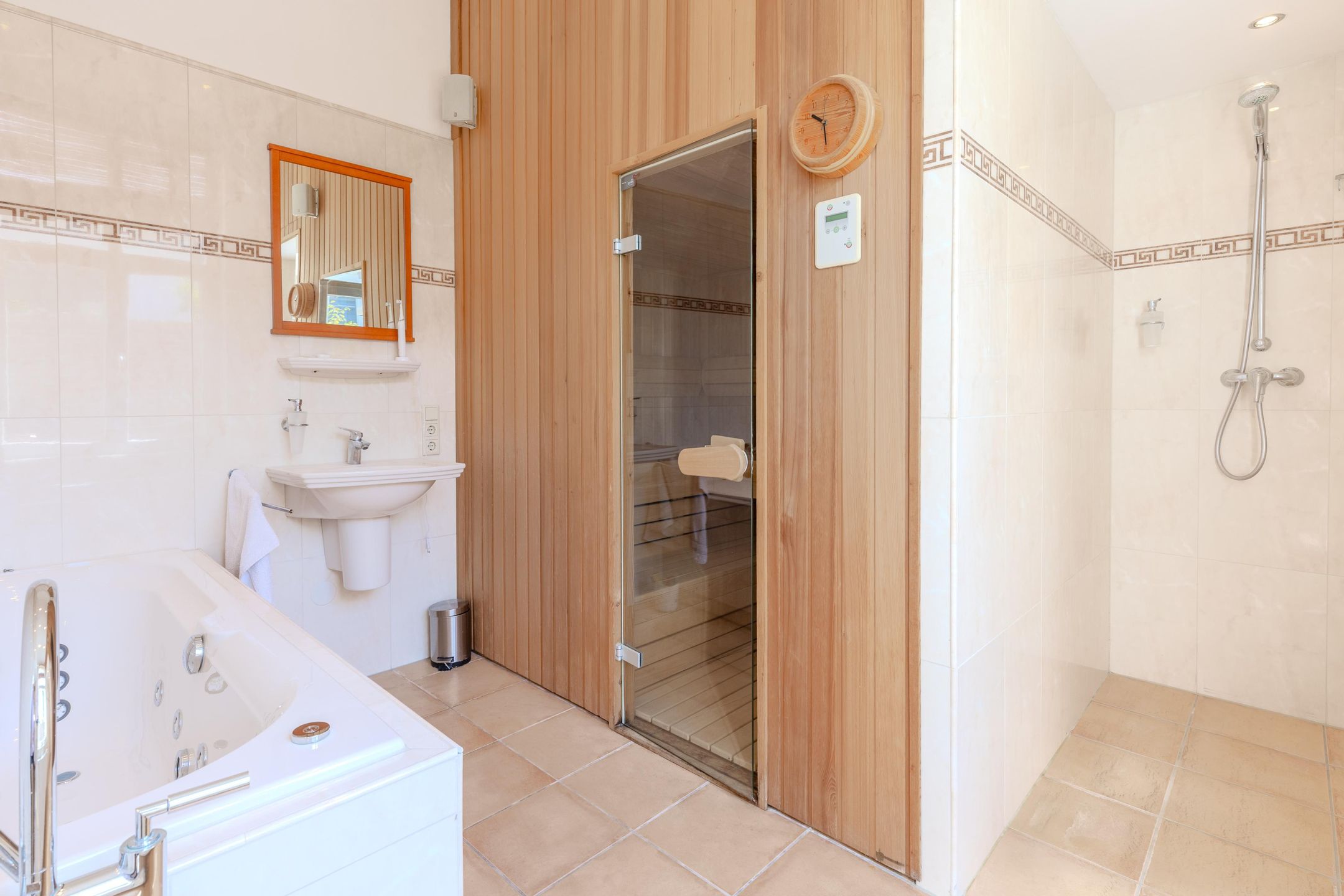 Foto 27 van Theodoor Schaepkensstraat 7-B