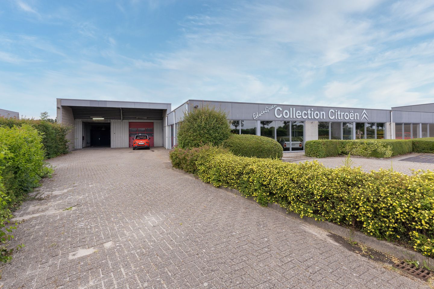 View photo 2 of Gedeputeerde Laanweg 43