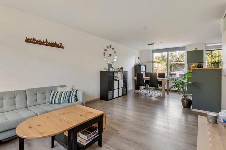 Foto 4 van F.J. Ebbensstraat 75