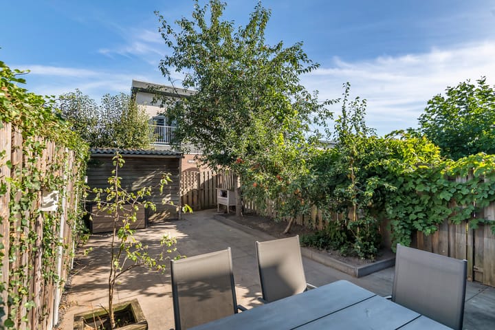 Photo 27 of F.J. Ebbensstraat 75