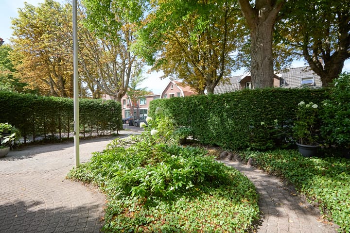 Photo 16 of Rusthofflaan 9