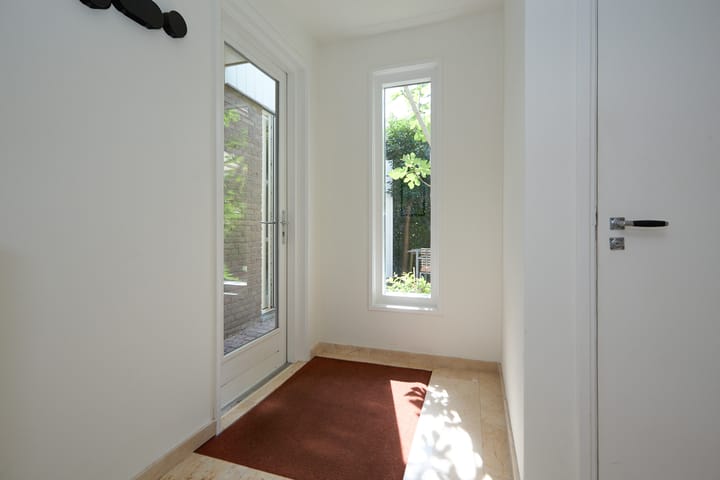 Photo 37 of Rusthofflaan 9