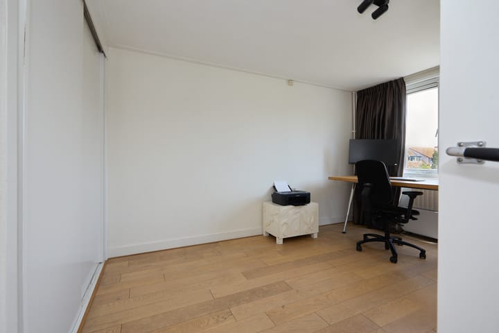 Photo 48 of Rusthofflaan 9