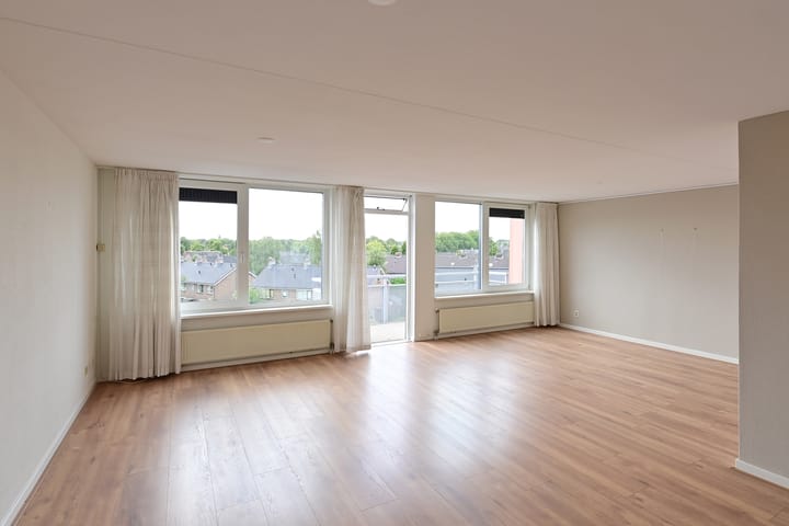 Foto 4 van Plein 2000 119