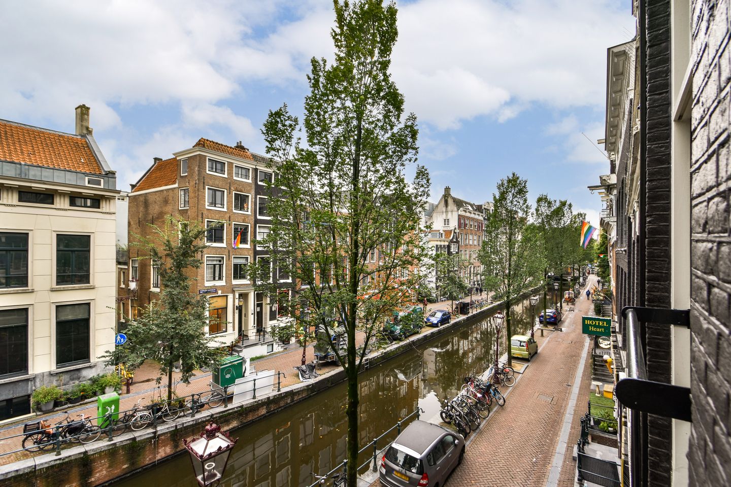Bekijk foto 2 van Oudezijds Achterburgwal 116-A