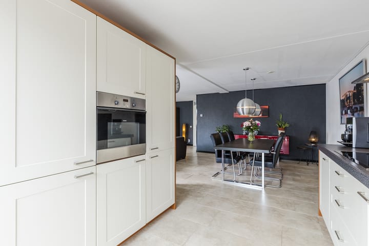 Foto 11 van Linie 12