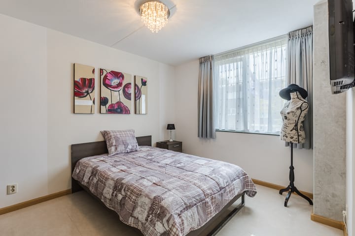 Foto 22 van Linie 12