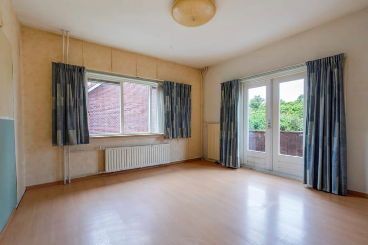 Foto 23 van Spoorsingel 100