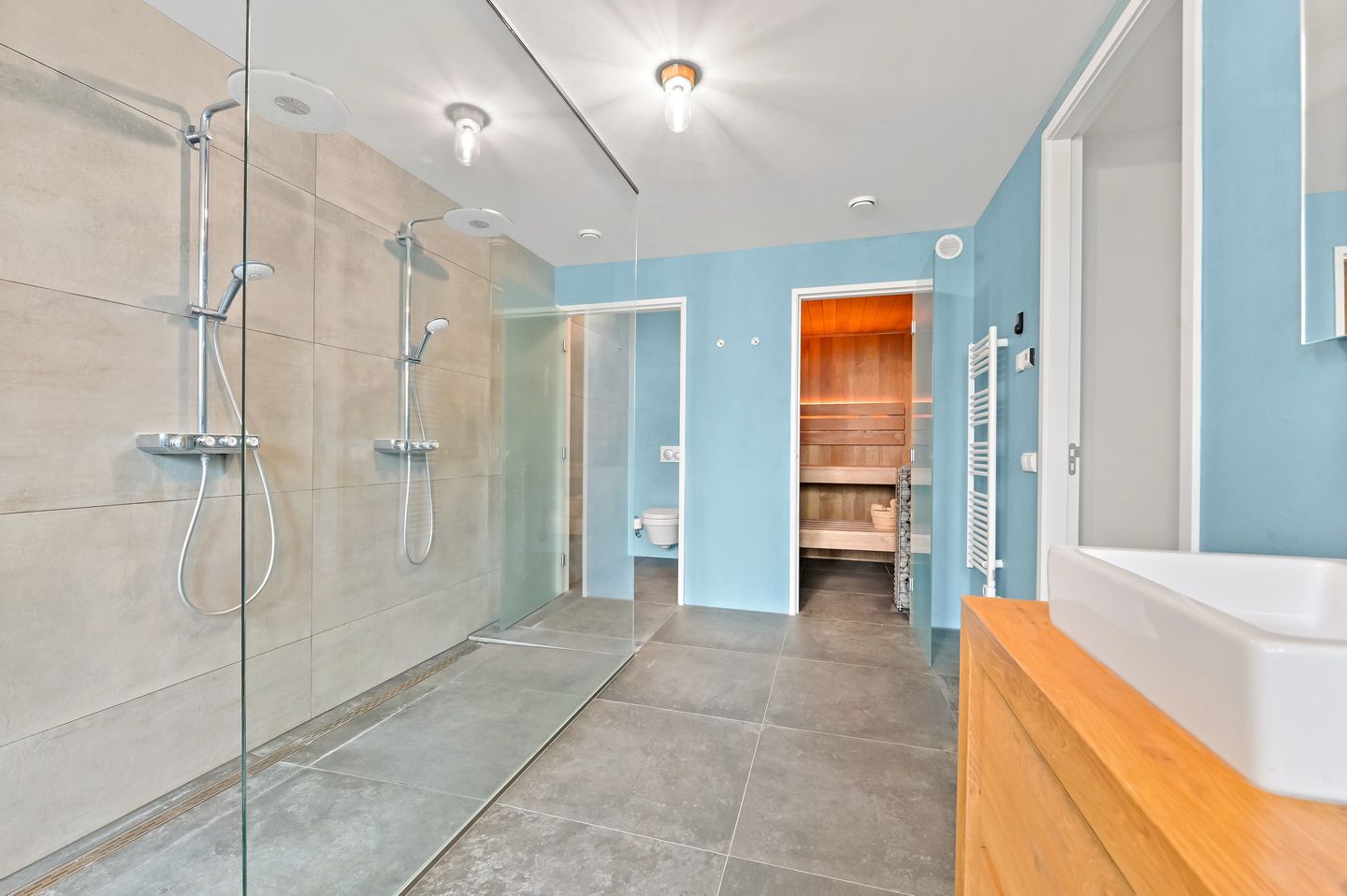 Photo 55 of Van Alkemadelaan 2