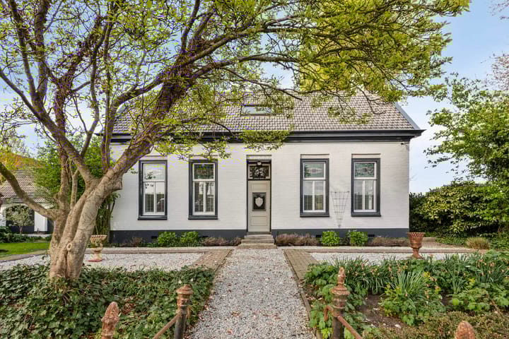 Photo 1 of Molendijk 24