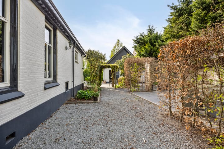 Photo 43 of Molendijk 24