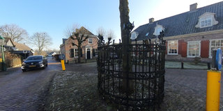 View 360° photos