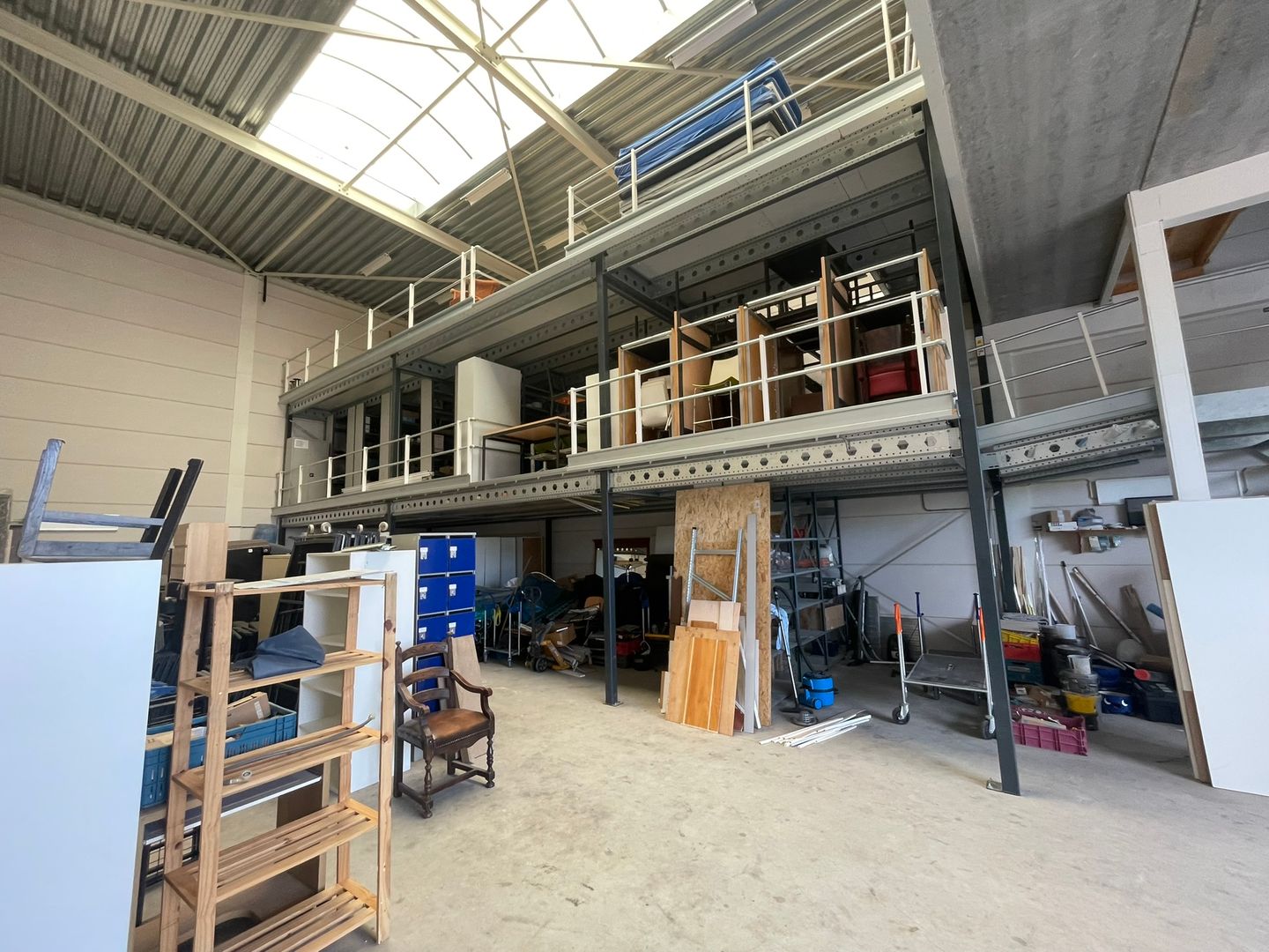 View photo 3 of Honderdland 386