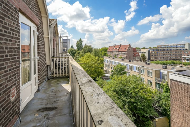 Photo 4 of Mathenesserweg 79-A02