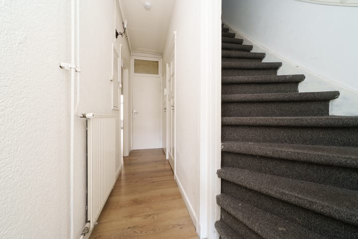 Photo 8 of Mathenesserweg 79-A02