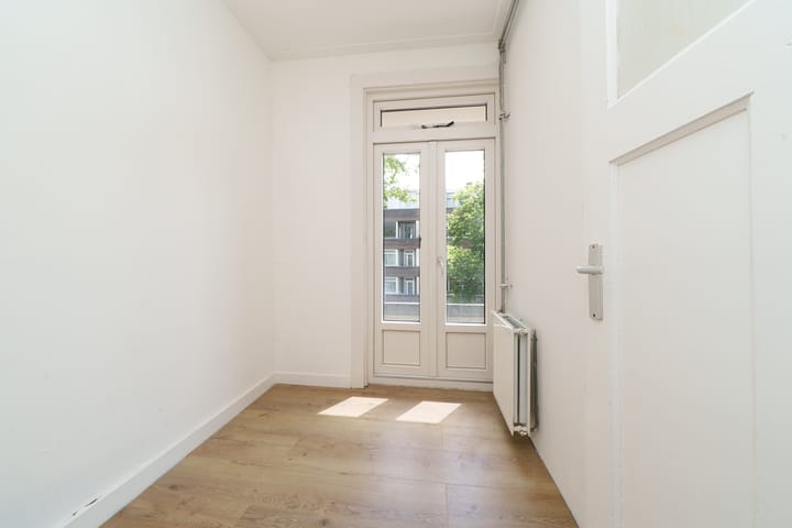 Photo 10 of Mathenesserweg 79-A02