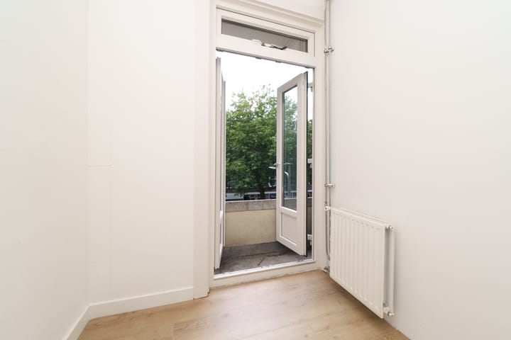 Photo 11 of Mathenesserweg 79-A02