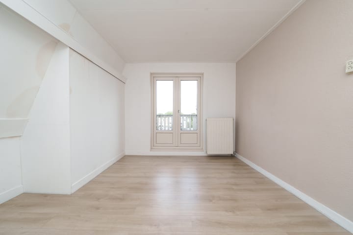 Photo 17 of Mathenesserweg 79-A02