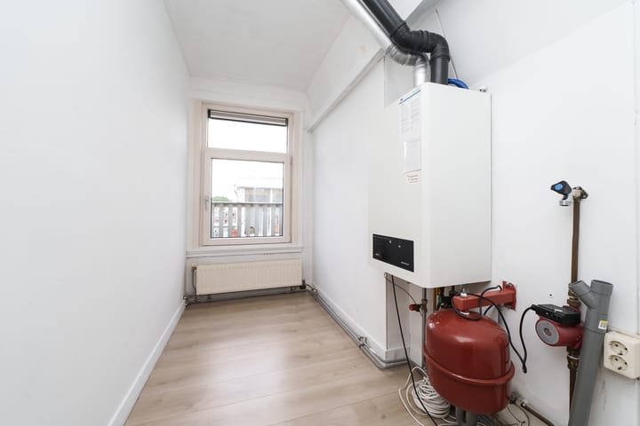 Photo 19 of Mathenesserweg 79-A02