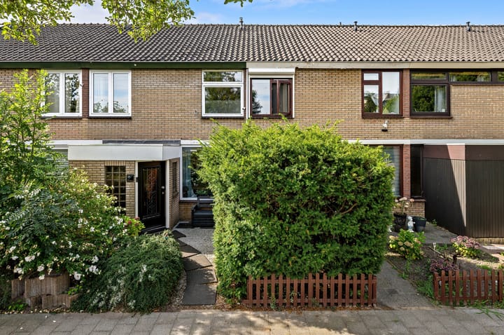 Photo 1 of Maasstraat 28