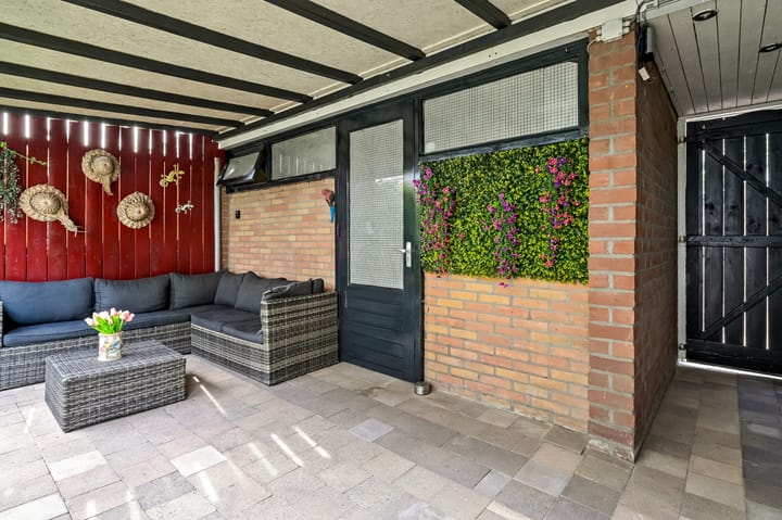 Photo 13 of Maasstraat 28