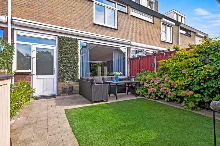 Photo 14 of Maasstraat 28