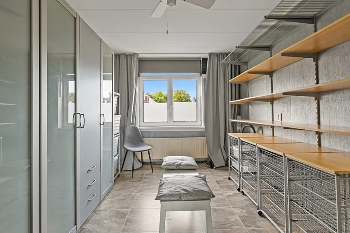 Photo 29 of Maasstraat 28