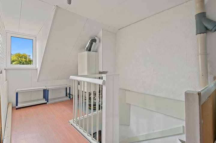 Photo 32 of Maasstraat 28