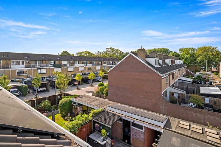 Photo 37 of Maasstraat 28